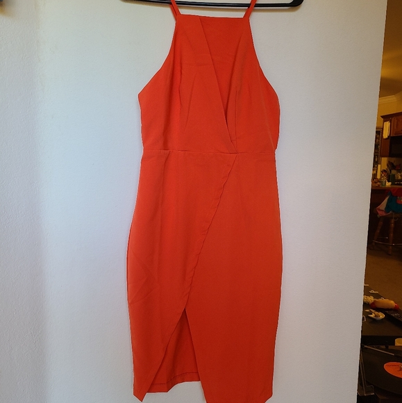 ◇Shareen collections halter dress w/ slit size 8◇ - Picture 2 of 10